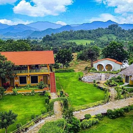 Van Vagdo Resort Rajpipla 외부 사진