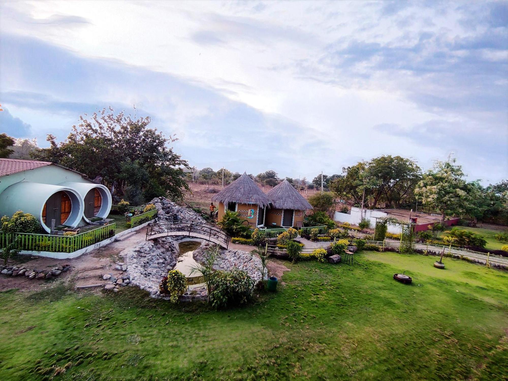 Van Vagdo Resort Rajpipla 외부 사진