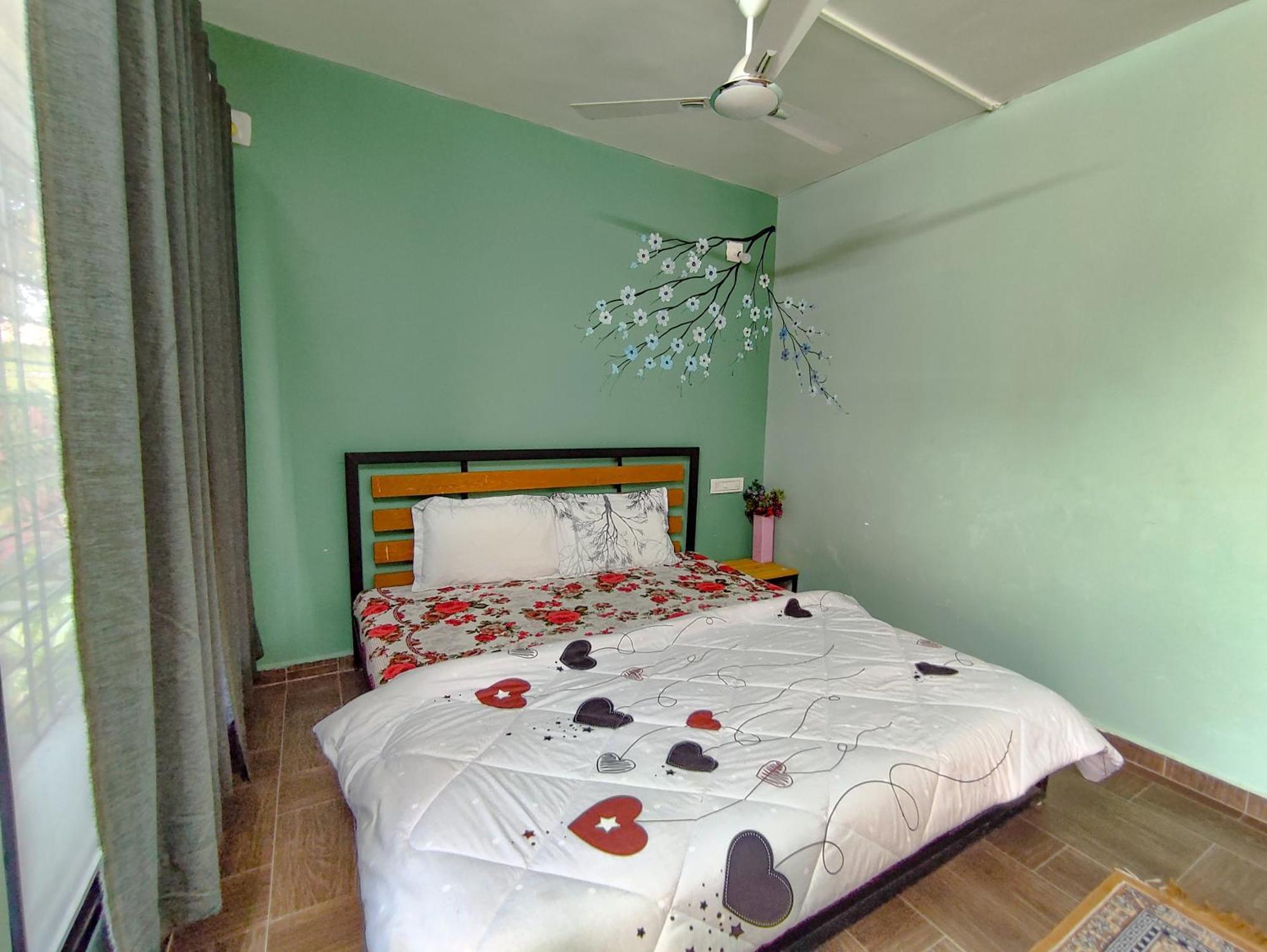 Van Vagdo Resort Rajpipla 외부 사진