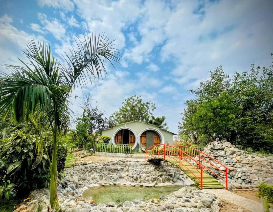 Van Vagdo Resort Rajpipla 외부 사진