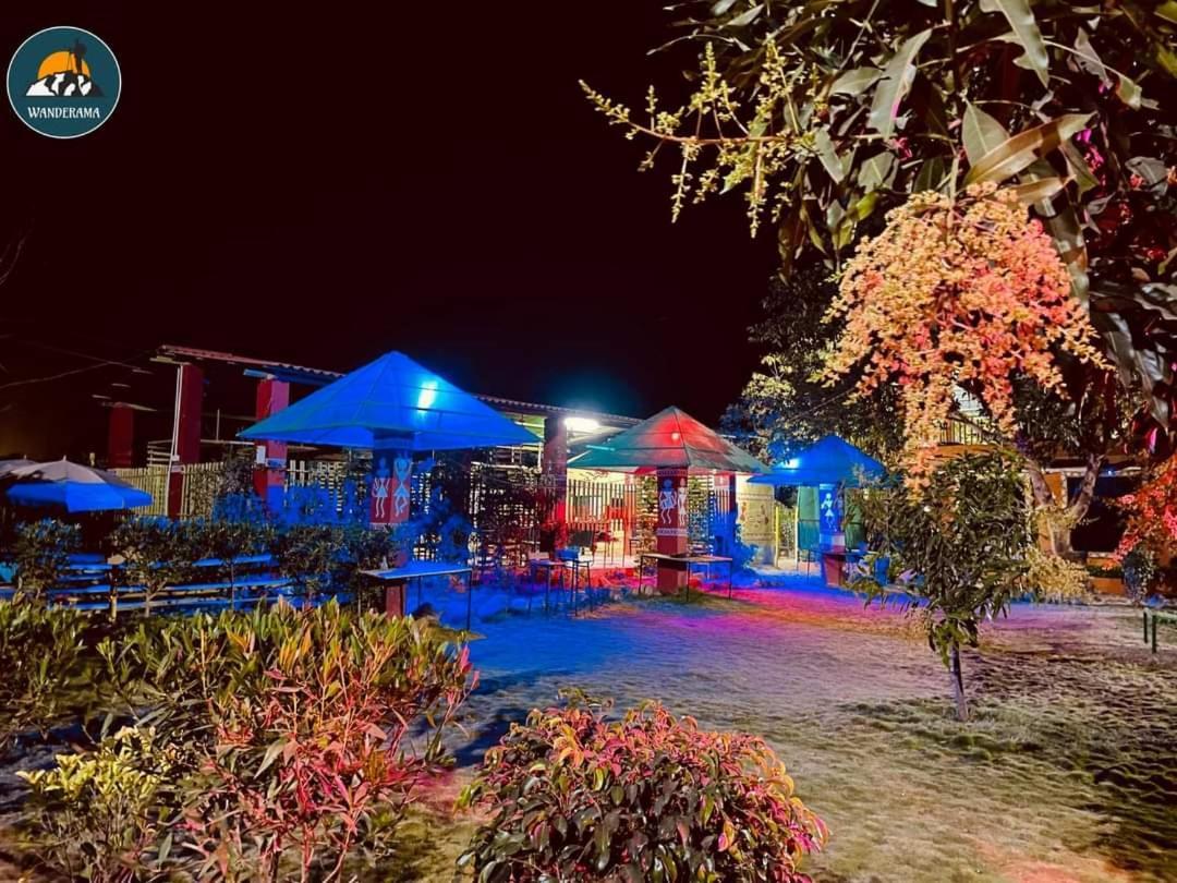 Van Vagdo Resort Rajpipla 외부 사진